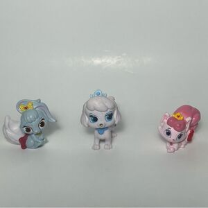 Disney Palace Pets Mini Figures Berry Bunny Whisker and Aurora Bella Cat pup